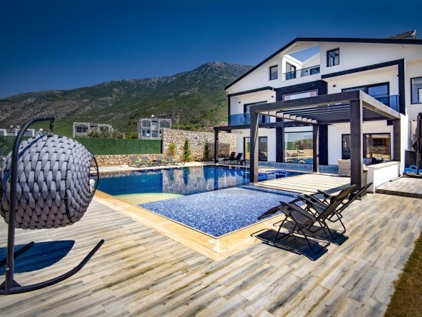 furnished luxury villa in Ovacik