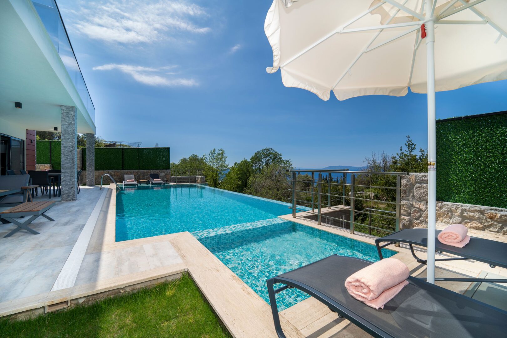 luxury villa in Faralya