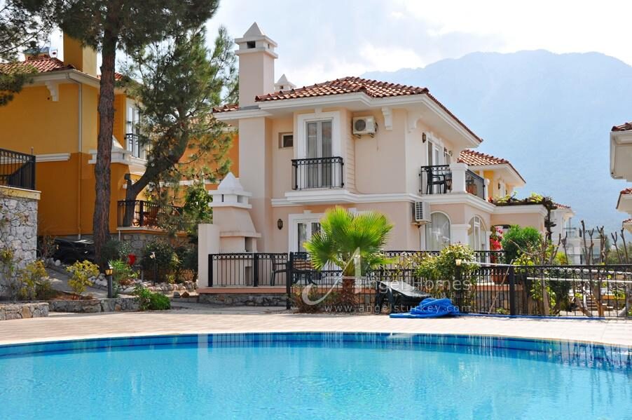 furnished 2-bed villa