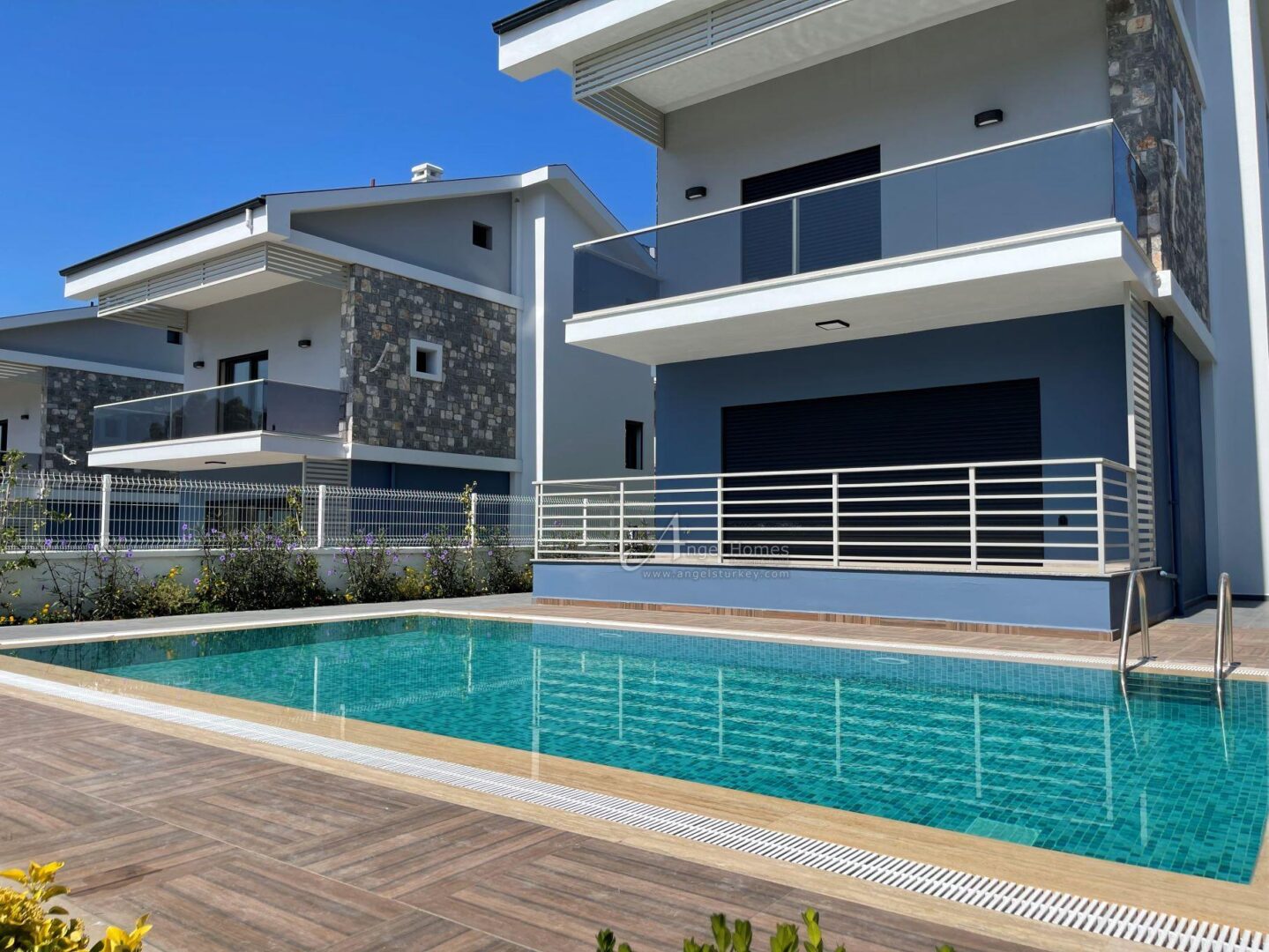 new villas for sale in calis