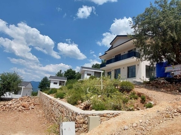 villas in Uzumlu for sale