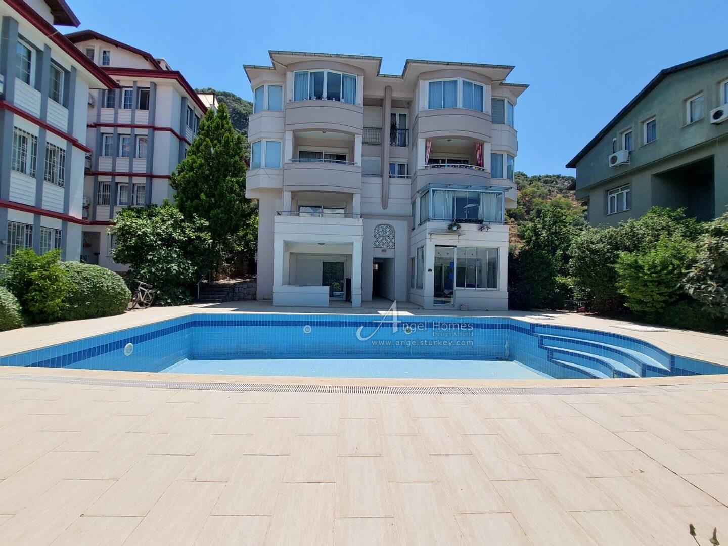 duplex apartment in Tasyaka