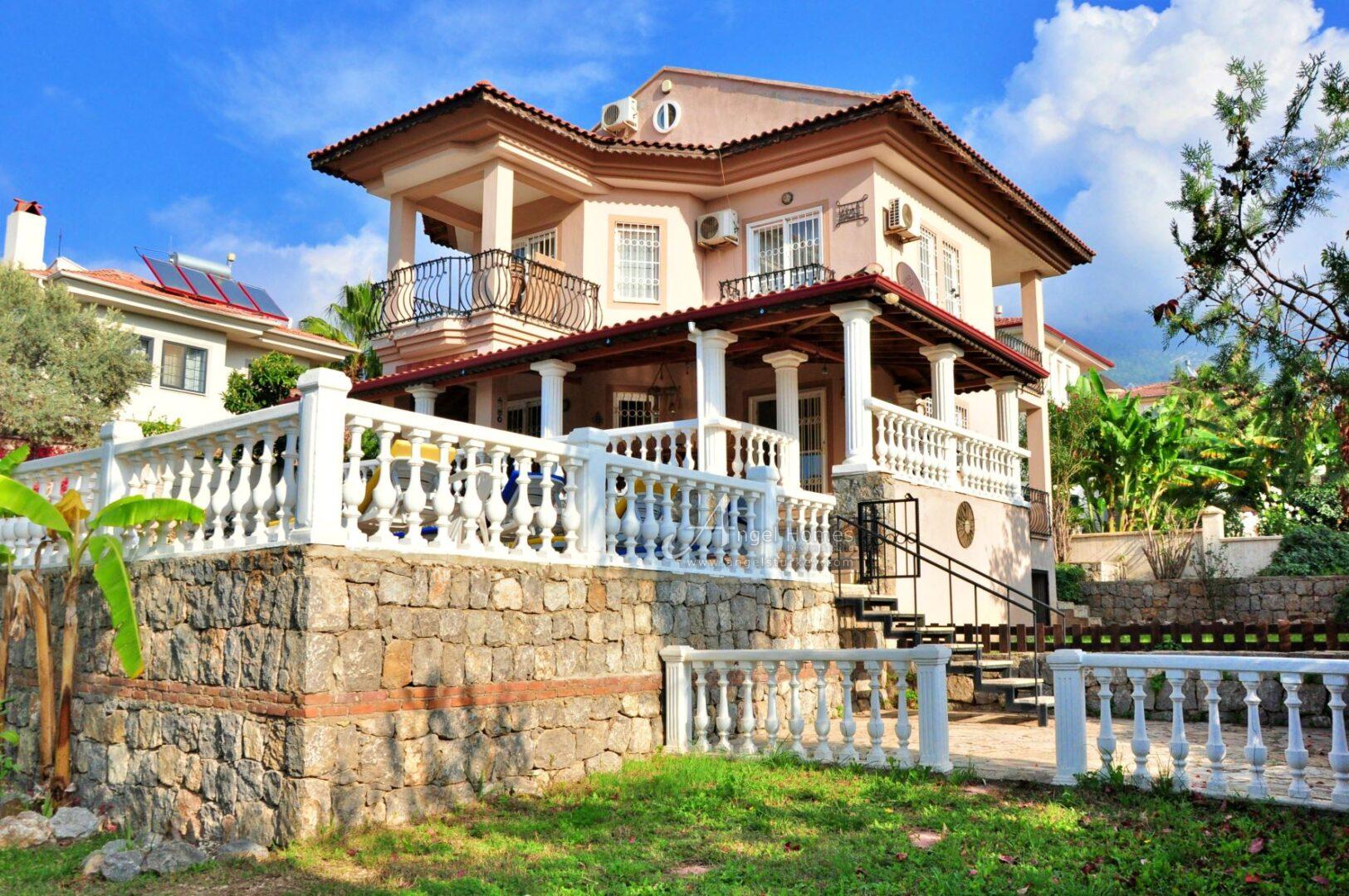 villa with a games room